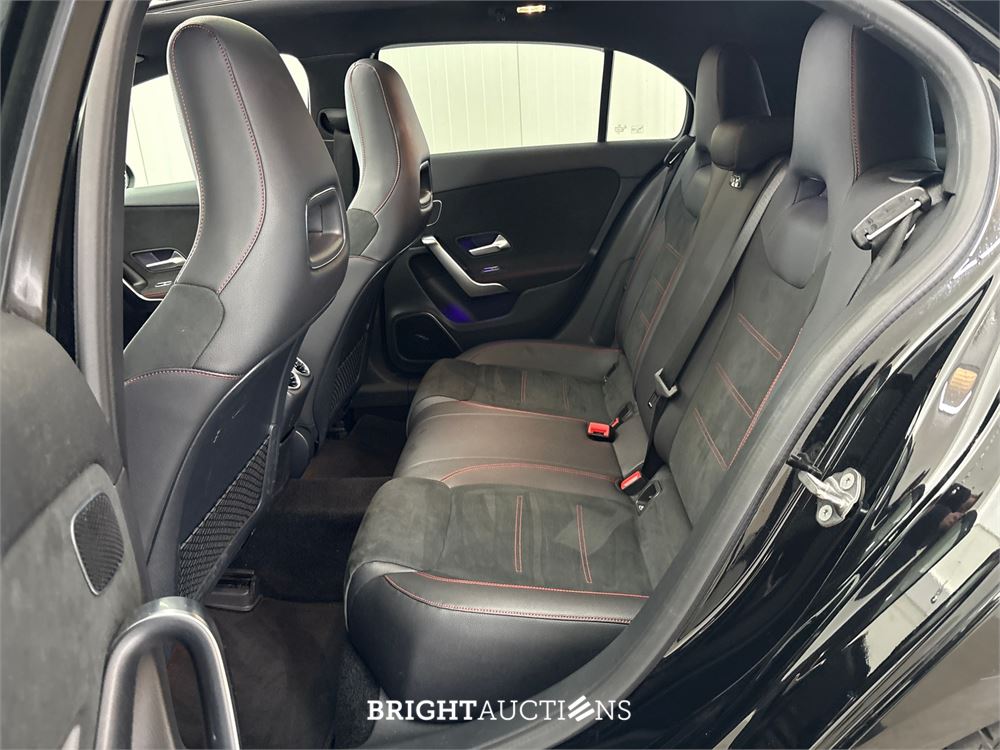Mercedes-Benz A200 Business Solution AMG 163pk 2018 A-klasse, S-015-VH