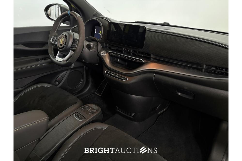 Fiat 500C Abarth Turismo 42 kWh 155pk 2025 (Origineel-NL), HSZ-26-J