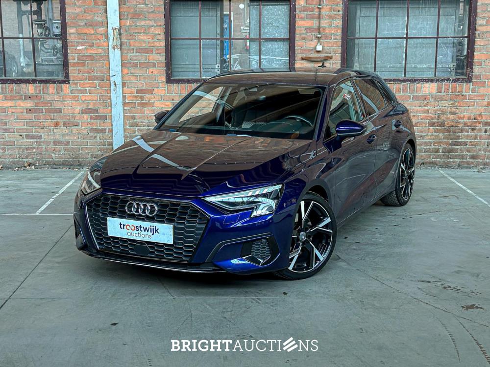 Audi A3 Sportback 35 TFSI Business edition 150pk 2020 (Origineel-NL+1e eignaar), J-594-JG