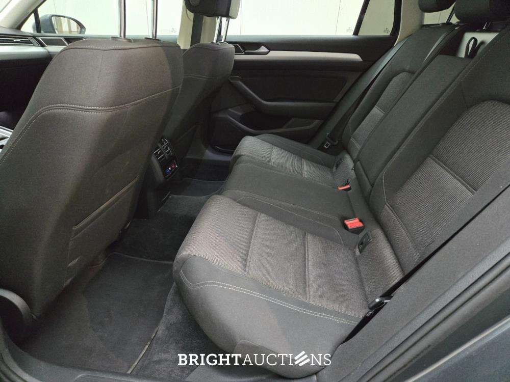 Volkswagen Passat Variant ACT Connected Series 1.4 TSI 150pk 2016 (Origineel-NL), JJ-820-G