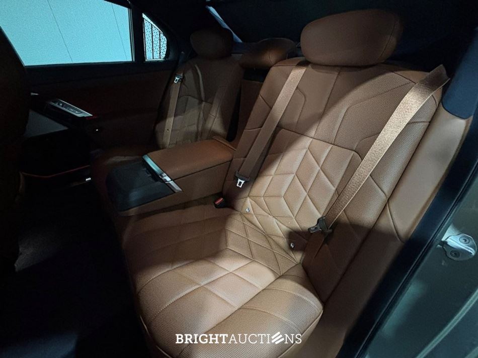 BMW 740d xDrive 7 Serie Full Option! 286pk 2025 (Origineel-NL) 7-Serie, HSN-33-V