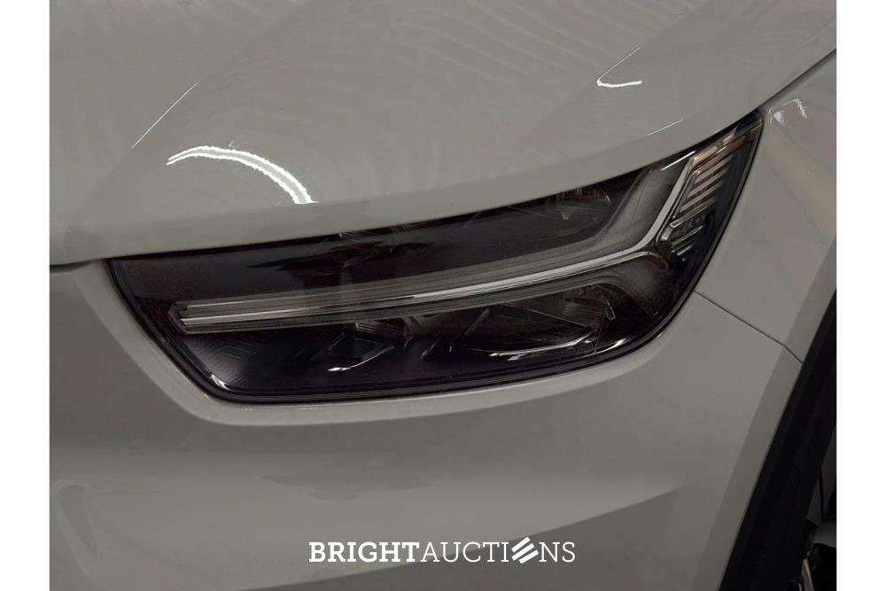 Volvo XC40 T2 Momentum Business 1.5 129pk 2022 (Origineel-NL), P-731-XB