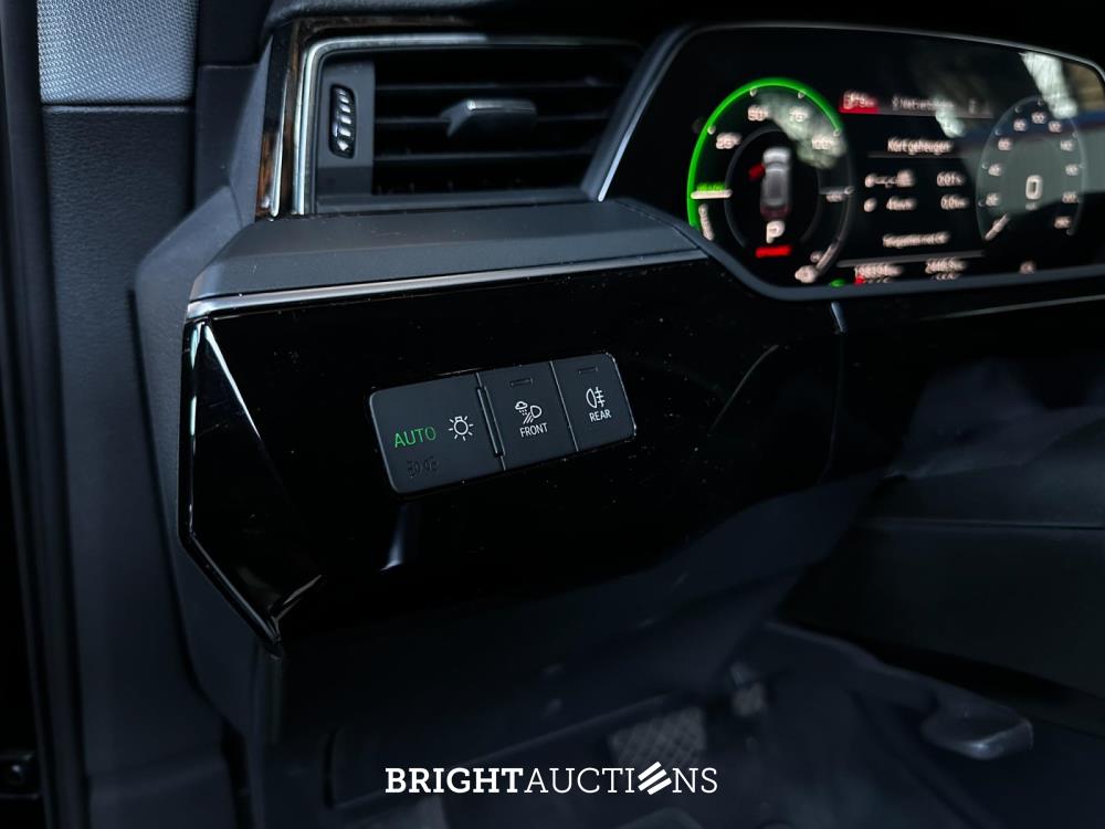 Audi e-tron 50 quattro edition 71 kWh 313pk 2020 (Origineel-NL+1e eigenaar), K-399-HL