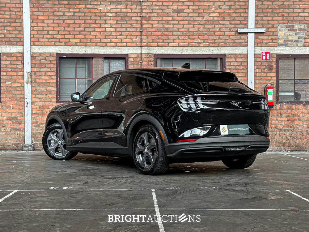 Ford Mustang Mach-E RWD 75 kWh 269pk 2021 (Origineel-NL + 1e eigenaar), N-361-JS