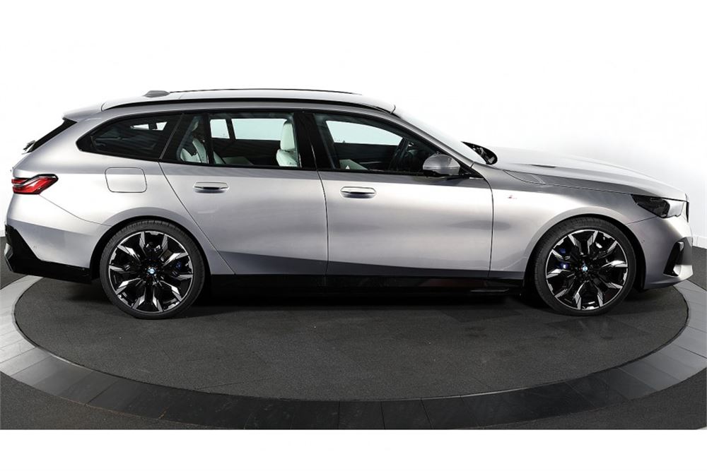 BMW 530e M Sport Edition 374pk 2025 (Origineel-NL) 5-Serie, HSJ-28-J