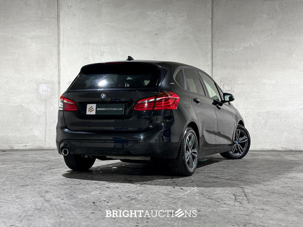BMW 225xe Active Tourer iPerformance High Executive 2-serie 136pk 2019, P-518-JD