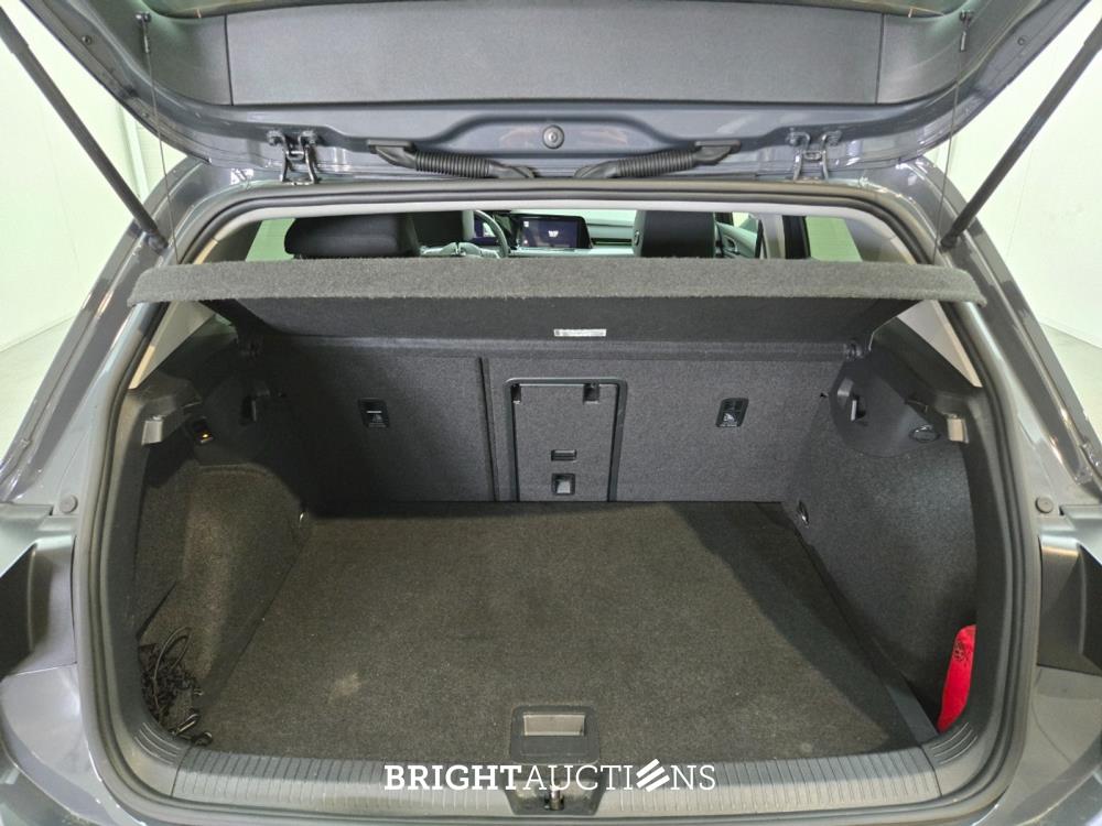 Volkswagen Golf eTSI 1.5 150pk 2020, X-559-GZ