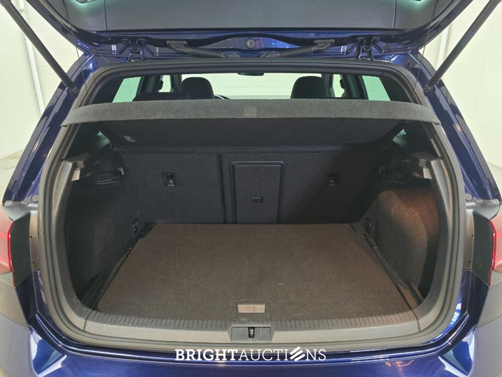 Volkswagen Golf Highline Business R 1.5 TSI 150pk 2018, X-726-KS