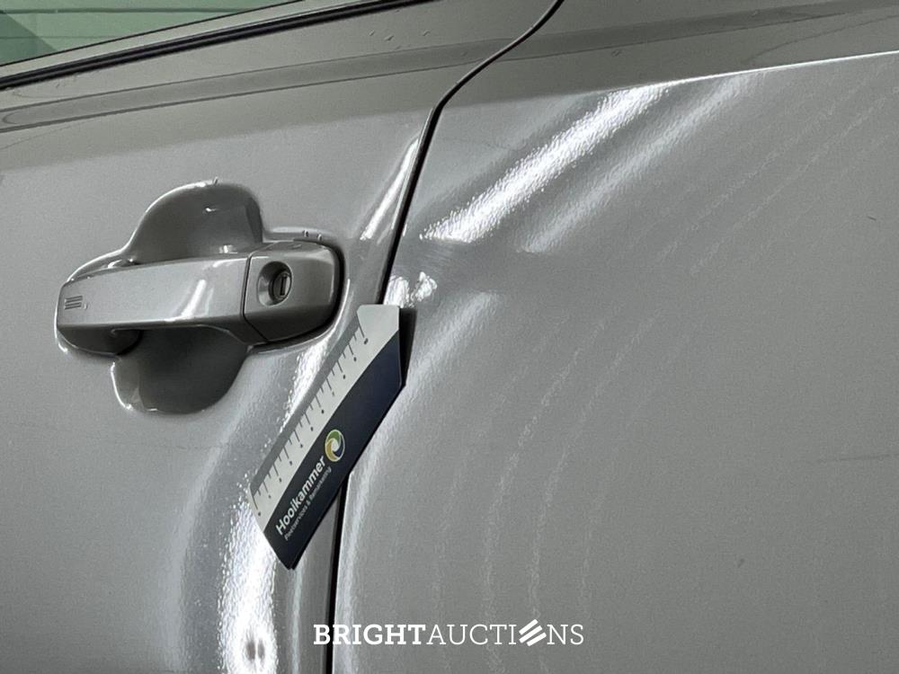 Toyota C-HR Hybrid Executive 1.8 170pk 2017, P-886-JB