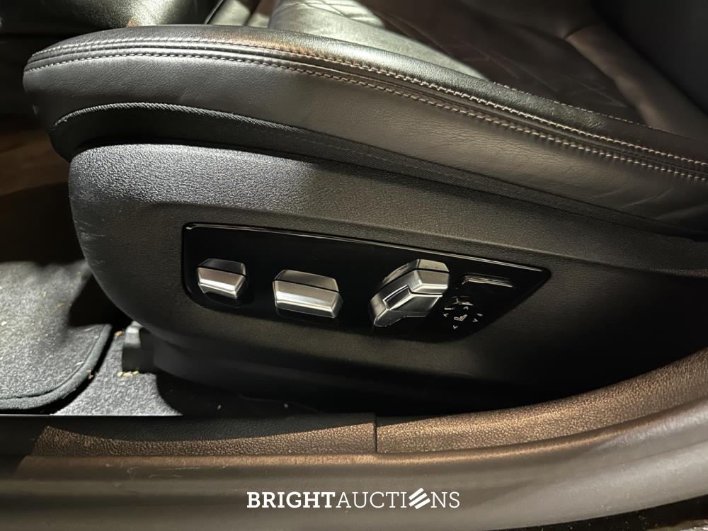 BMW 520i Touring High Executive Edition M-Sport 184hp 2021 (Original-NL) 5-Series G31, L-194-JX