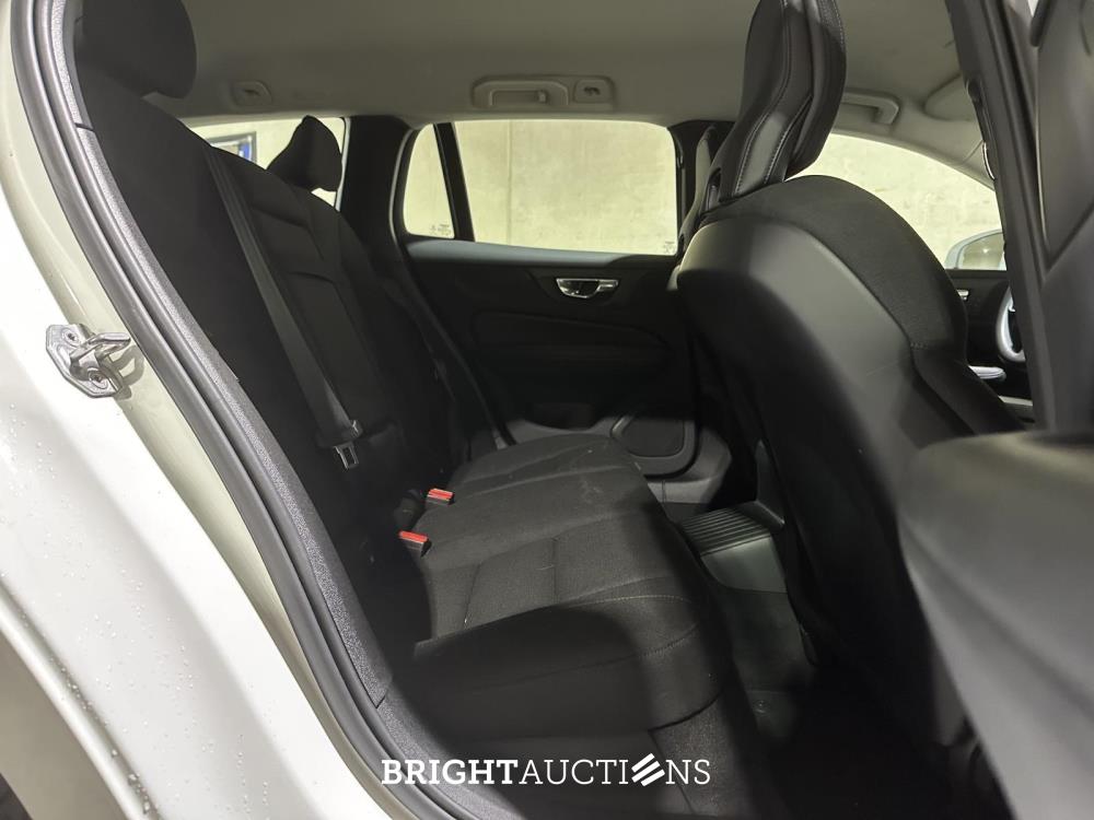 Volvo V60 2.0 T6 Recharge AWD Inscription Expression 340pk 2021 Plug-In Hybrid (Origineel-NL + 1e Eigenaar), N-828-HZ