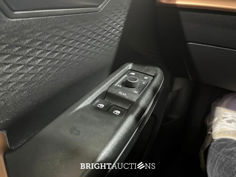 Cupra Born Essential 62 kWh 204pk 2023 (Origineel-NL), T-472-PZ