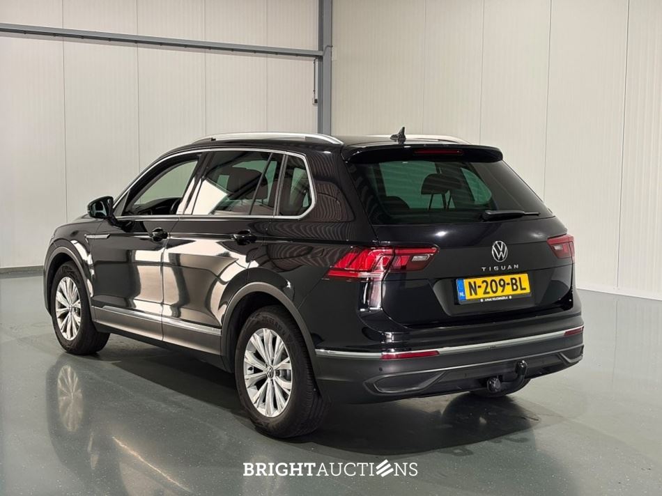 Volkswagen Tiguan Life Business 1.5 TSI 150pk 2021 (Origineel-NL), N-209-BL