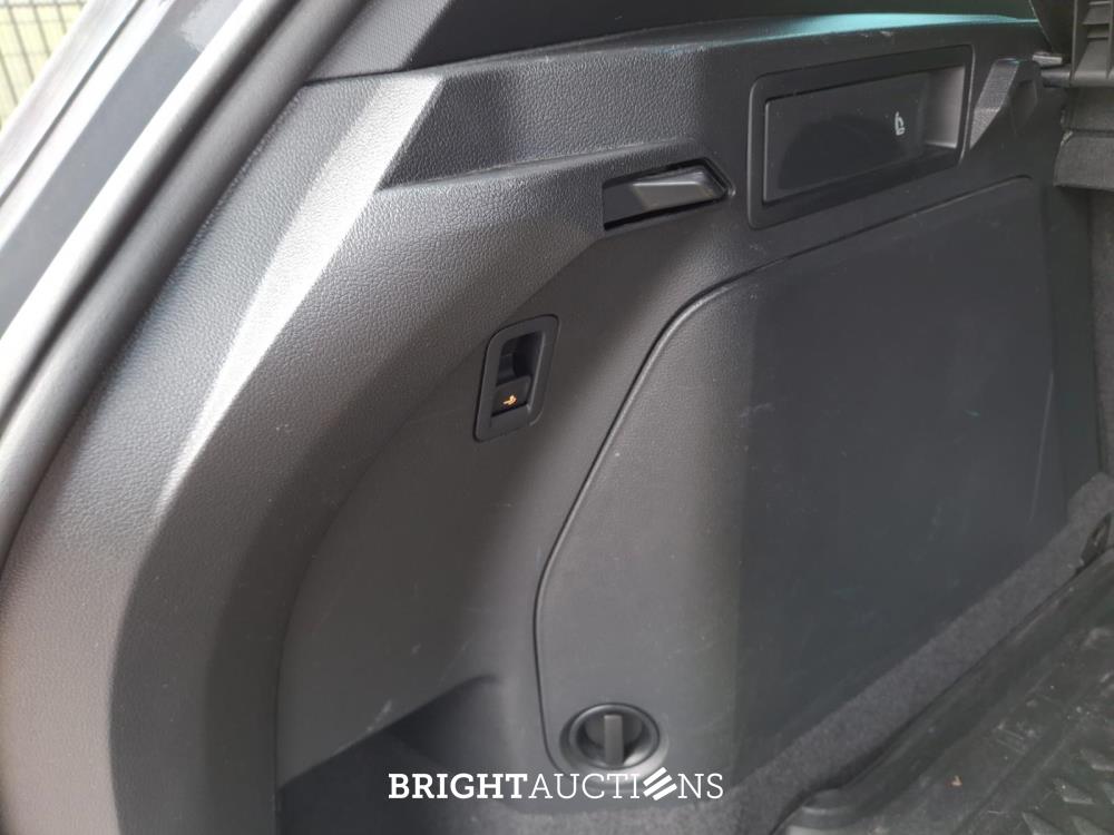 Volkswagen Tiguan 1.4 TSI eHybrid R-Line Business 150 pk 2023, T-610-FT