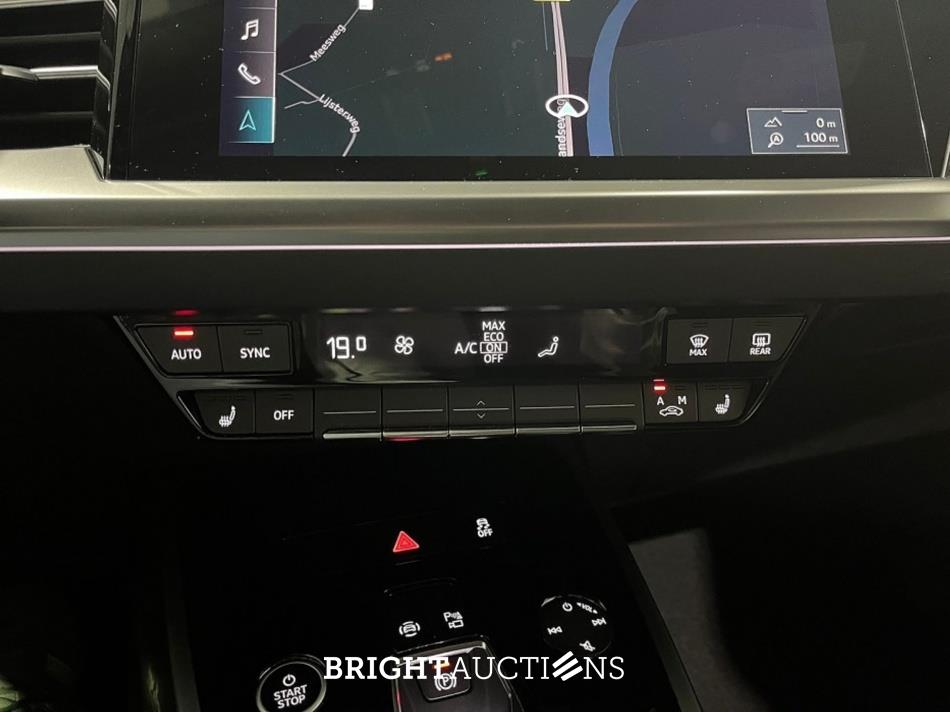 Audi Q4 e-tron 40 Launch edition Advanced Plus 77 kWh 204pk 2021 (Origineel-NL), N-823-PD