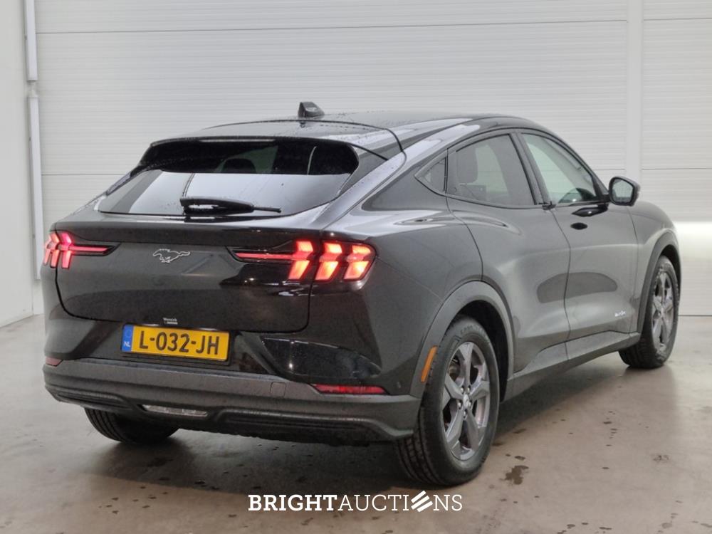 Ford Mustang Mach-E RWD 75 kWh 258pk 2021 (Origineel-NL), L-032-JH