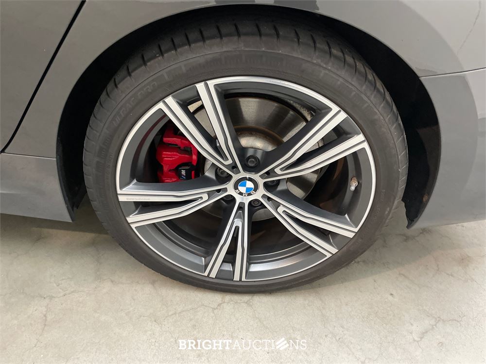 BMW 330e 3-serie eDrive Edition 296pk 2020 (Origineel-NL) 3-Serie, J-751-TG