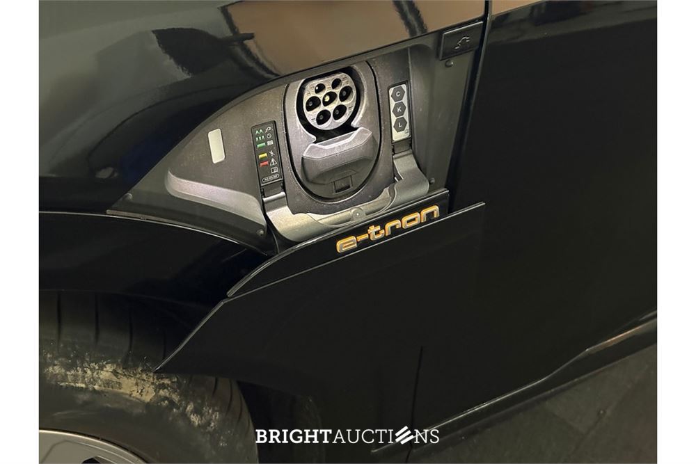 Audi e-tron 55 Advanced edition Plus Quattro 95 kWh 2022 (Origineel-NL), R-406-DL