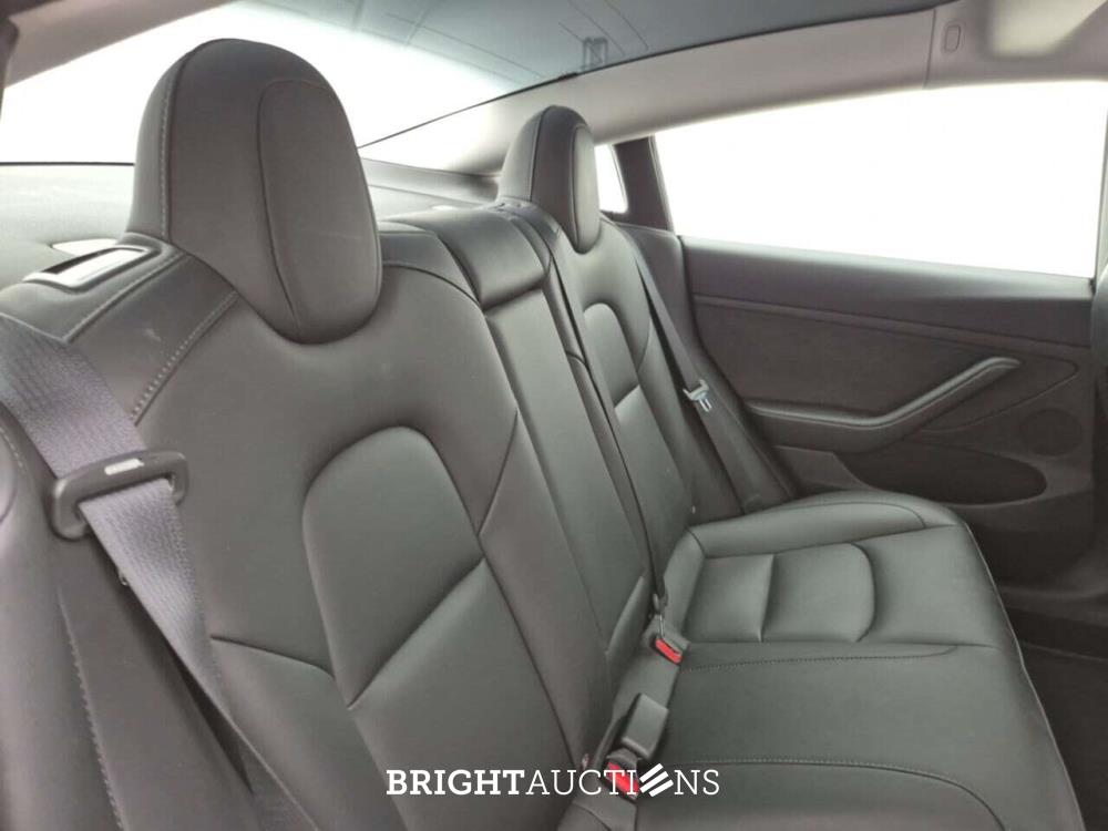 Tesla Model 3 Standard PLUS RWD 238pk 2022