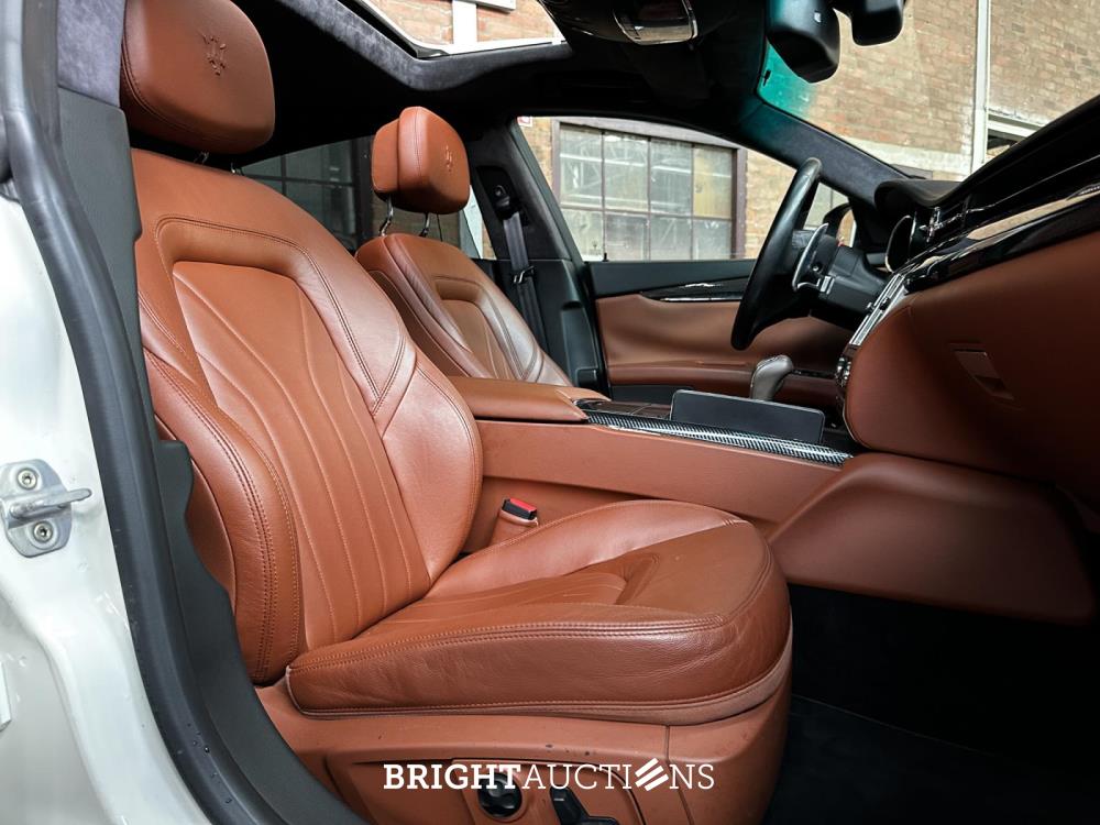 Maserati Quattroporte GTS 3.8 V8 531pk 2013 (CARBON) (29.000 KM)