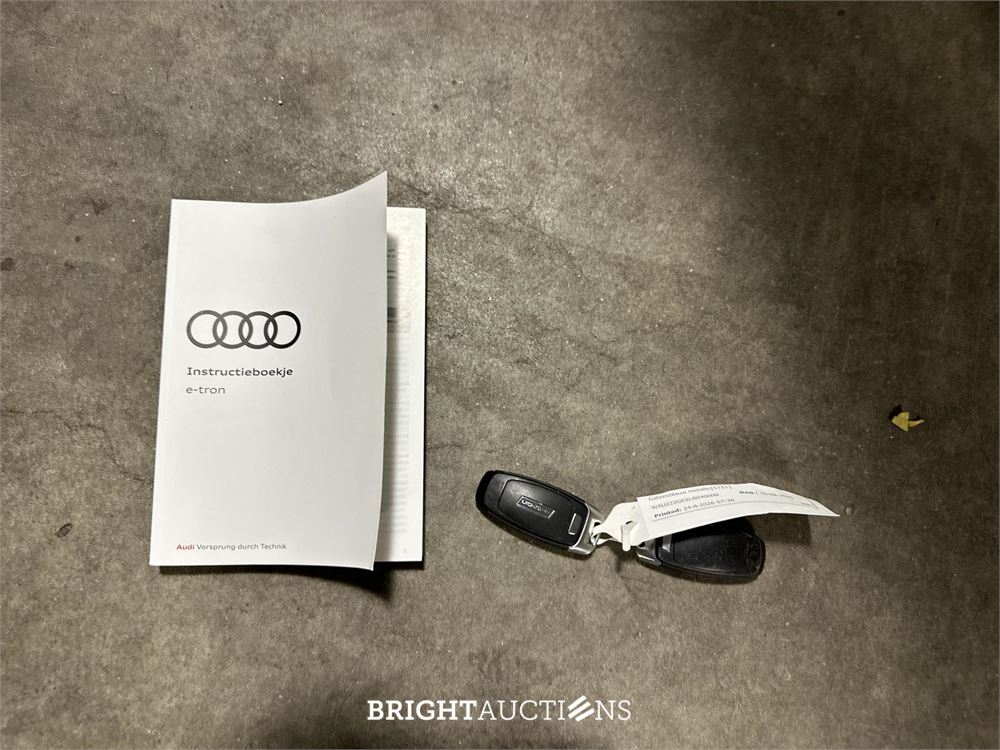 Audi e-tron 50 quattro edition 71 kWh 313pk 2020 (Origineel-NL + 1e eigenaar), J-948-HF