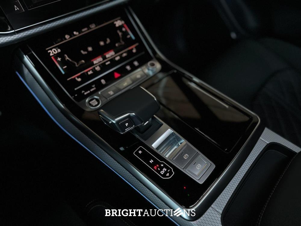 Audi Q8 55 TFSIe Quattro 3.0 V6 S-Line -NIEUW- 394PK 2025 Plug-In Hybrid (Fabrieksgarantie)