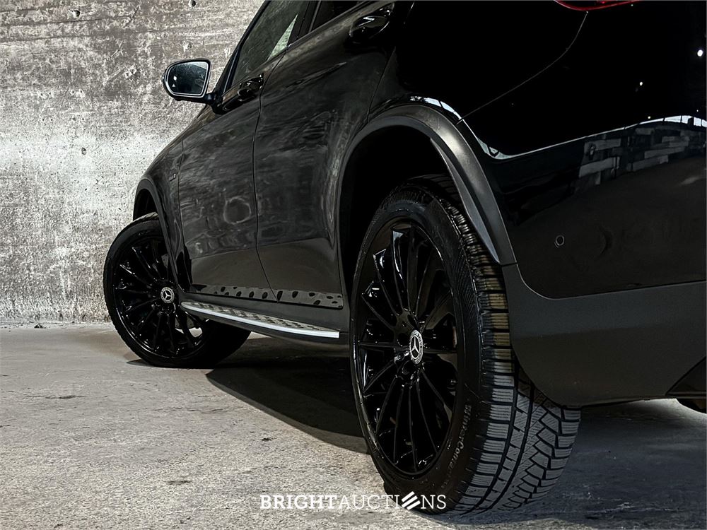 Mercedes-Benz GLC300e 4M Business Solution AMG GLC-klasse Coupé 320pk 2021, S-063-GD 