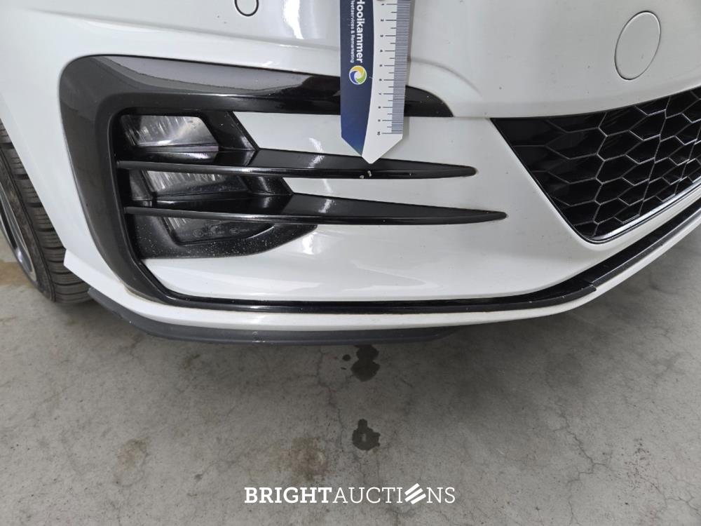 Volkswagen Golf GTI Performance 2.0 TSI 245pk 2017, L-416-LR