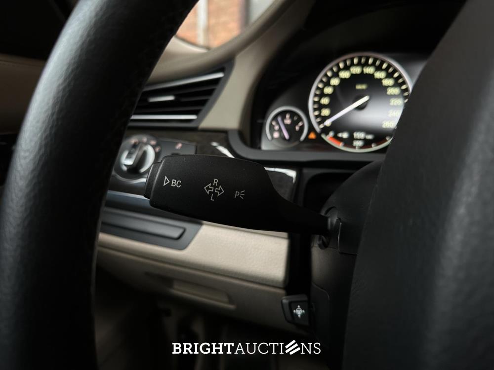 BMW ActiveHybrid7 F04 4.4 V8 465pk 2011