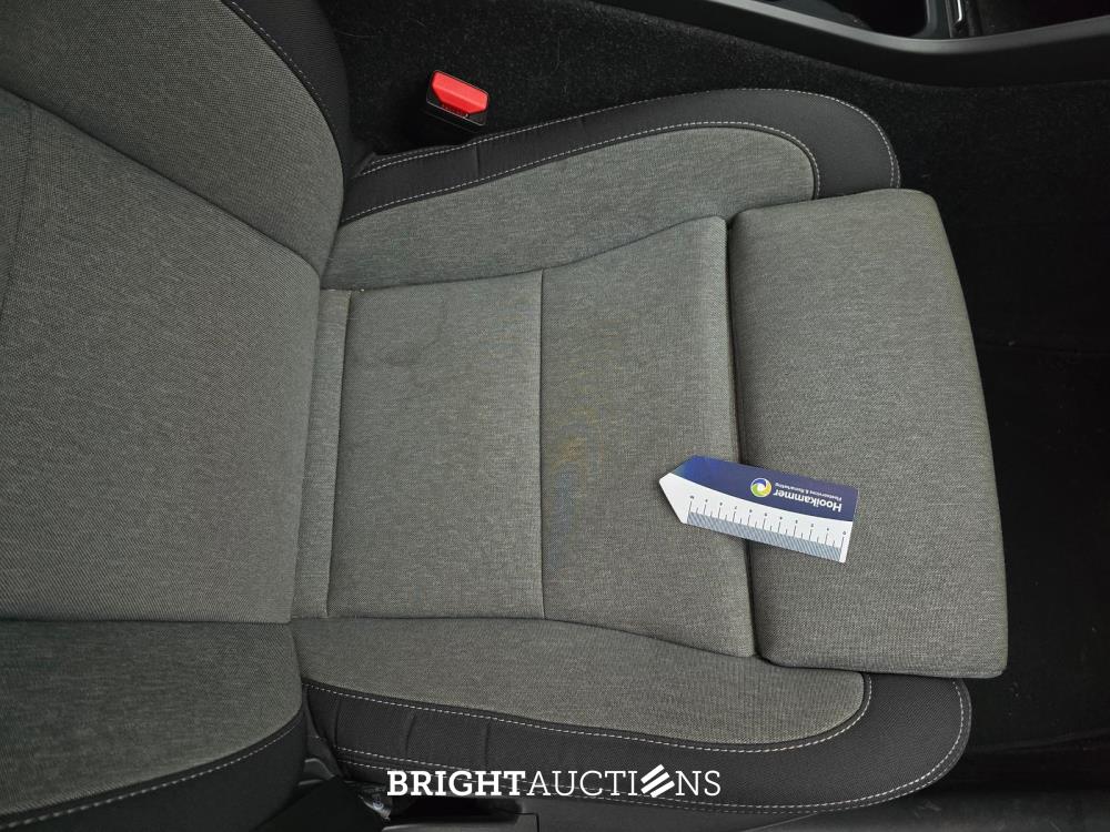 Volvo XC40 T4 Recharge Inscription Expression 1.5 211pk 2022 (Origineel-NL), P-822-BS