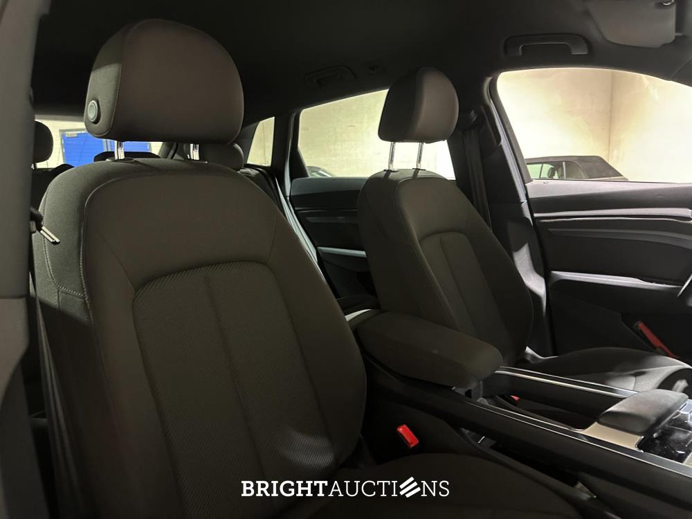 Audi e-tron 55 Quattro 95 kWh 360pk 2019 (Origineel-NL), G-426-HT