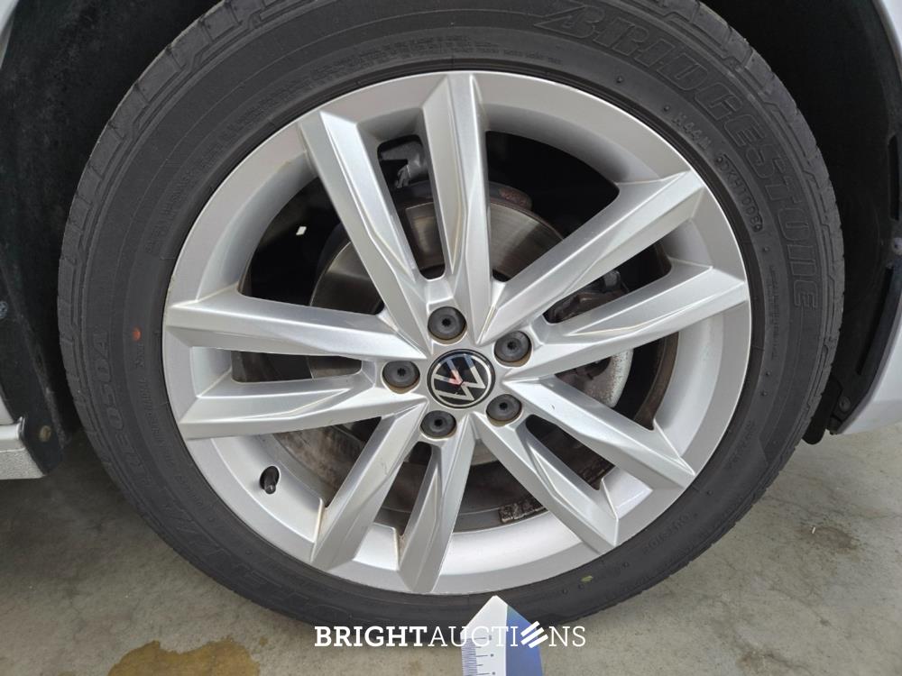 Volkswagen Polo Highline Business R 1.0 TSI 110pk 2021, T-090-FZ