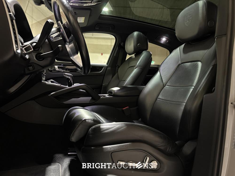 Porsche Cayenne Coupé 3.0 V6 E-Hybrid 462pk 2019 (Origineel-NL), G-145-HL