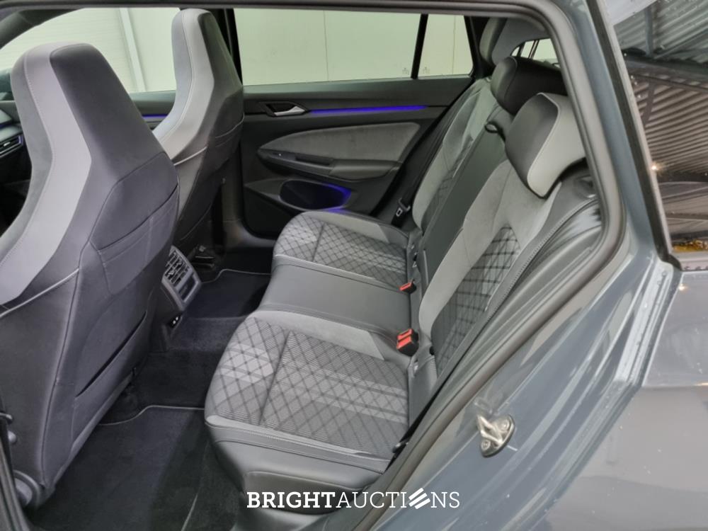 Volkswagen Golf Variant eTSI R-Line Business 1.5 150pk 2022, P-415-JJ