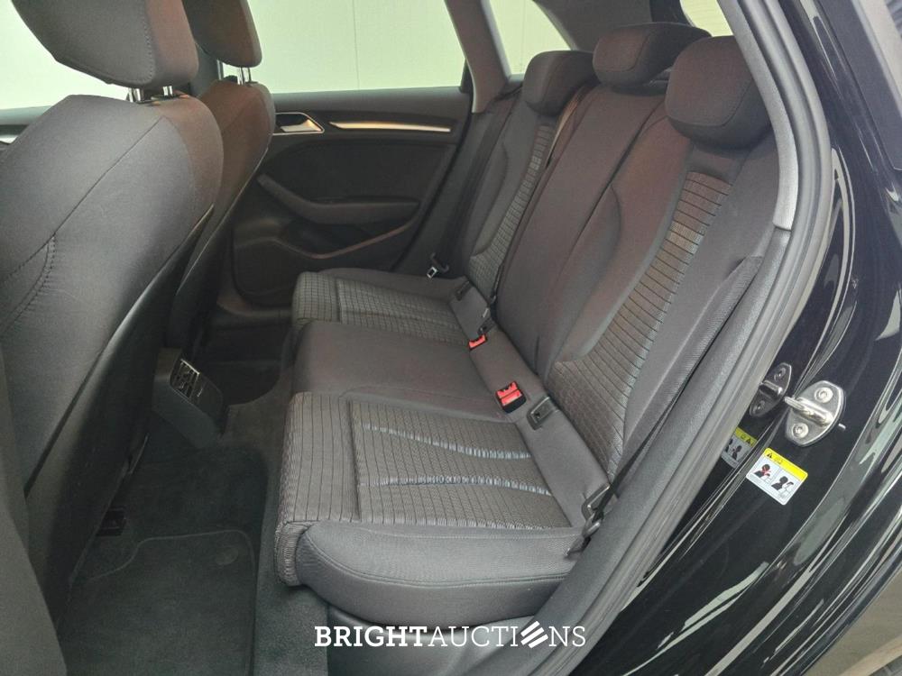 Audi A3 Sportback 30 Sport S Line Edition TFSI 116pk 2019 (Origineel-NL), ZV-837-X