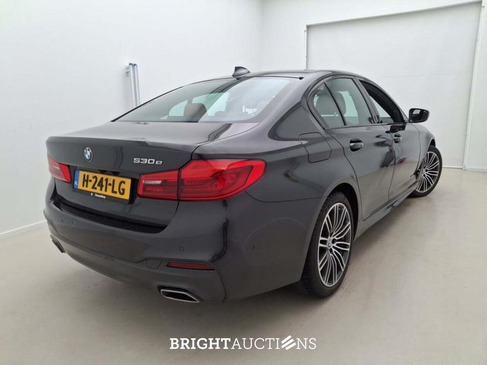 BMW 530e Iperformance M Sport 296pk 2020 (Origineel-NL) 5-Serie, H-241-LG
