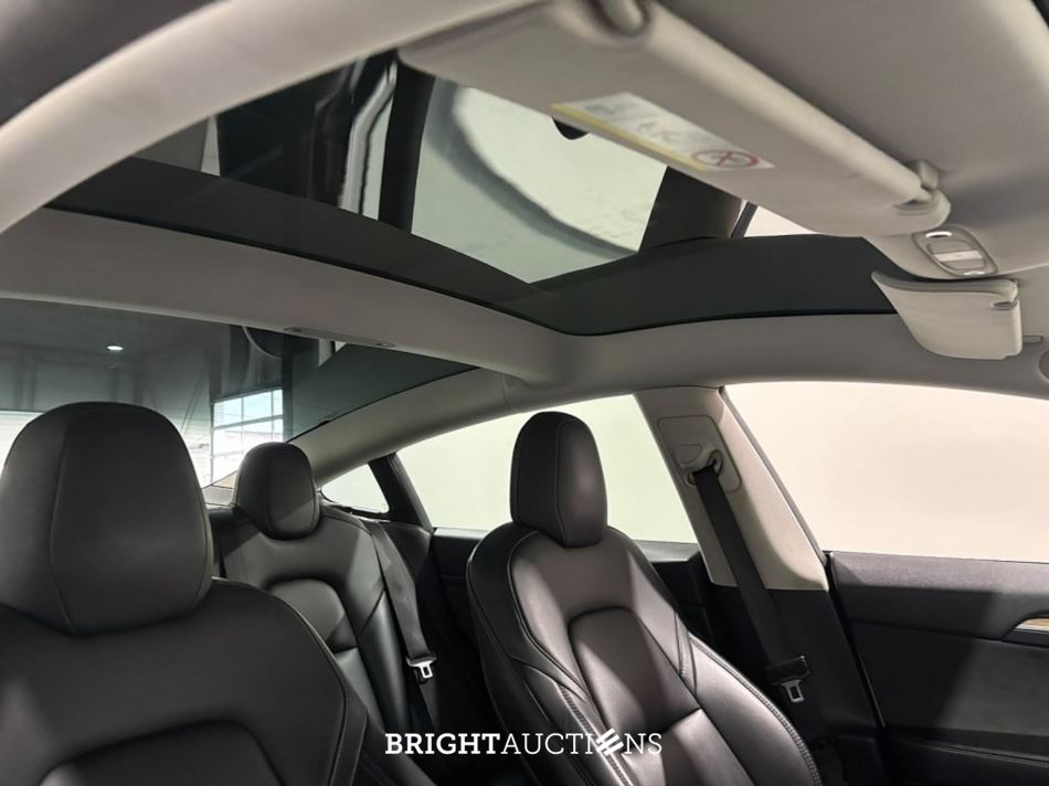 Tesla Model 3 RWD 60 kWh 283pk 2023 (Origineel-NL), S-157-TN