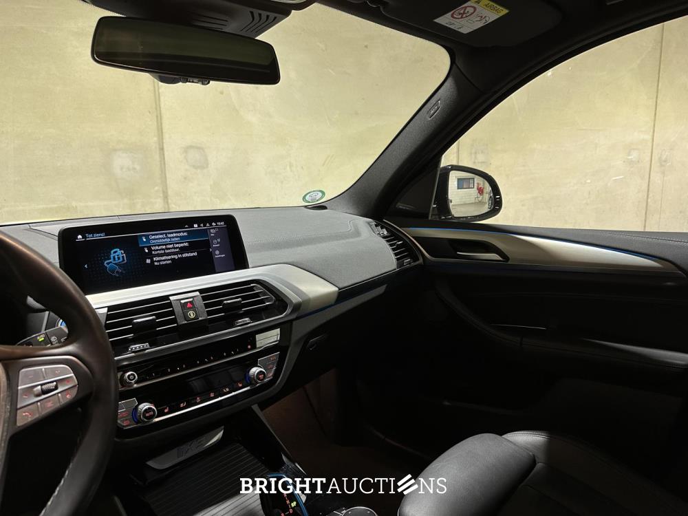 BMW iX3 High Executive 80 kWh 286pk 2021 G08 (Origineel-NL + 1e Eigenaar), N-444-RG