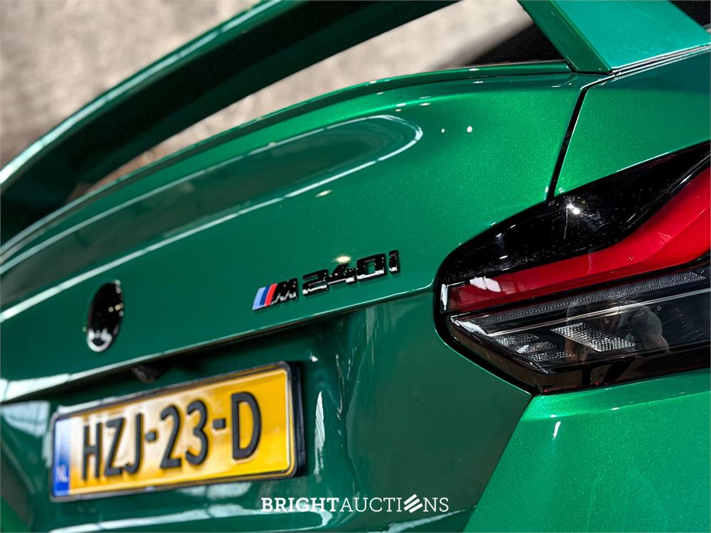 BMW M240i xDrive High Executive 374pk 2022 2-serie Coupé, HZJ-23-D