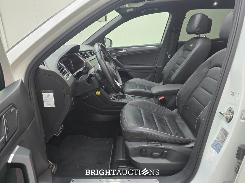 Volkswagen Tiguan ACT Highline Business R 1.5 TSI 150pk 2019 (Origineel-NL), ZB-318-G