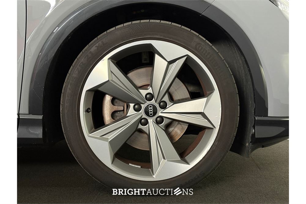 Audi Q4 50 S edition Quattro 77 kWh 2021 (Origineel-NL), N-596-SR