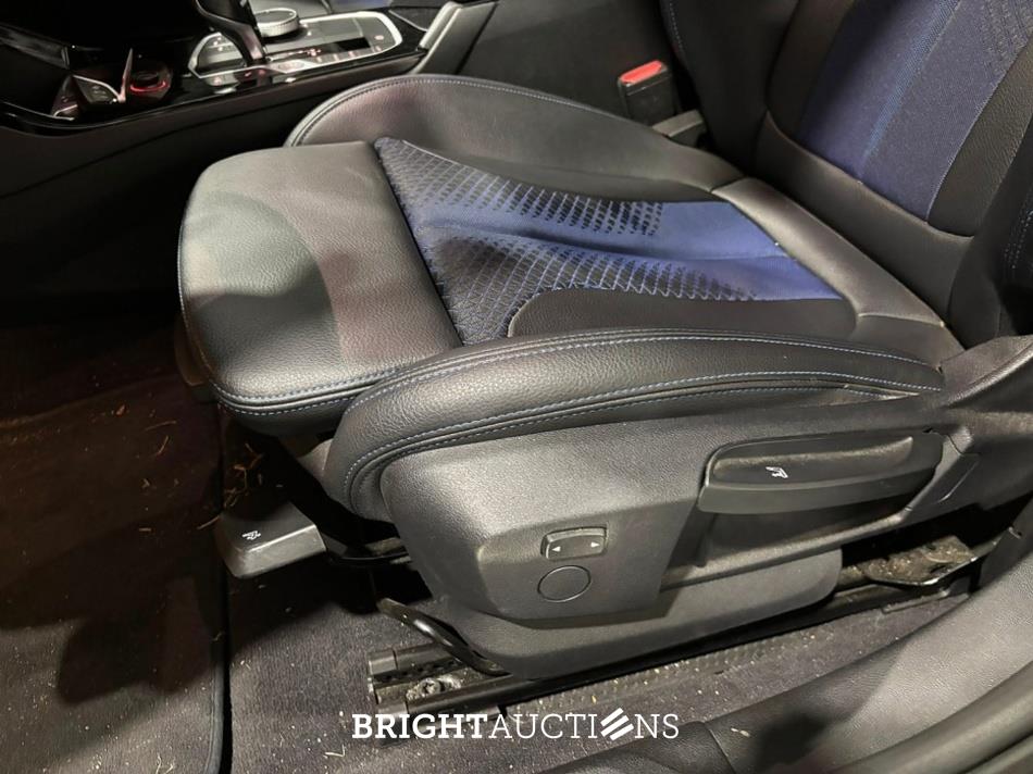 BMW 118i 1-serie Business Edition Plus M-pakket 136pk 2021 (Origineel-NL) 1-Serie, L-176-BB