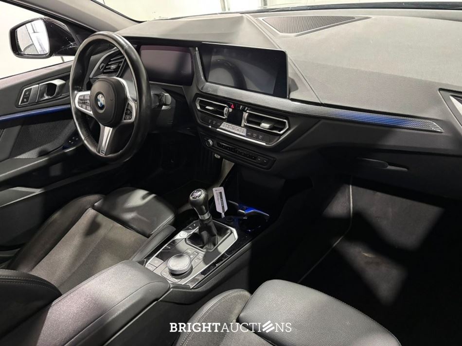 BMW 118i 1-serie Business Edition 136pk 2022 (Origineel-NL) 1-Serie, P-610-TJ