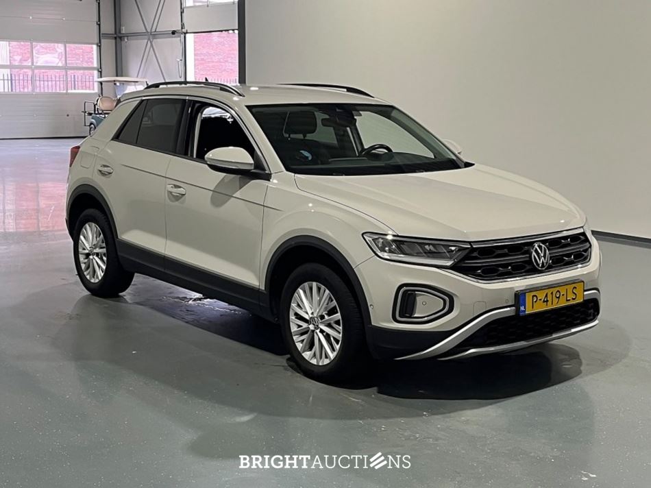 Volkswagen T-Roc Life 1.5 TSI 150pk 2022 (Origineel-NL), P-419-LS