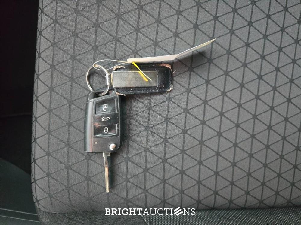 Volkswagen T-Cross 1.0 TSI Life 95 pk 2019, ZP-733-G