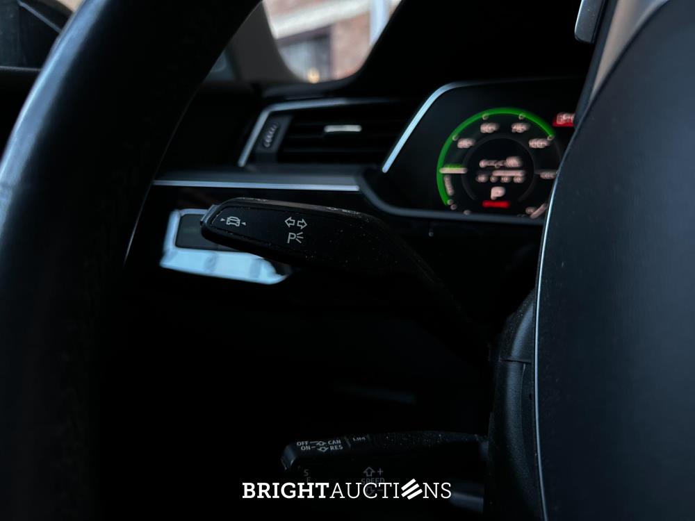 Audi e-tron 50 quattro edition 71 kWh 313pk 2020 (Origineel-NL+1e eigenaar), K-399-HL