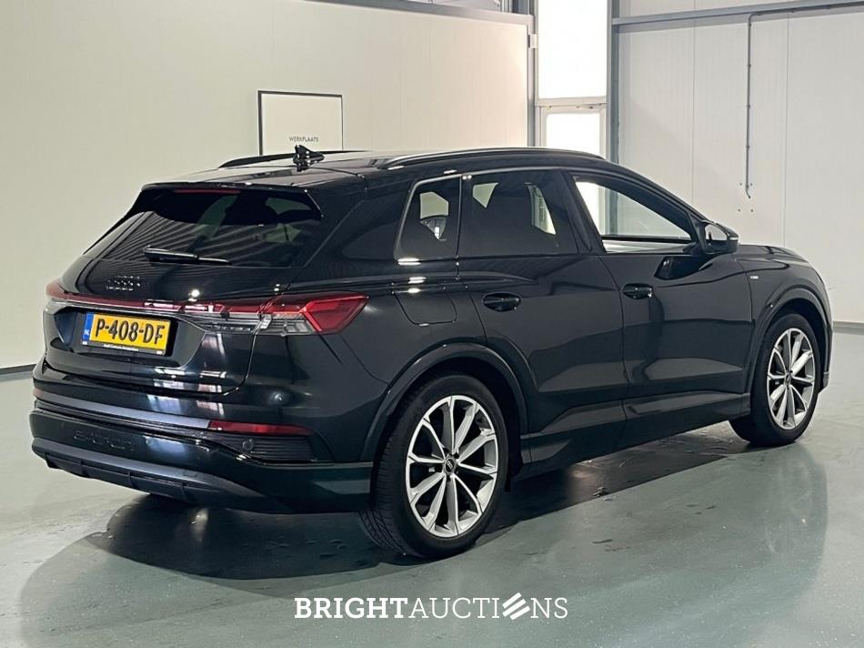 Audi Q4 e-tron 40 Launch edition S Competition 77 kWh 204pk 2022 (Origineel-NL), P-408-DF