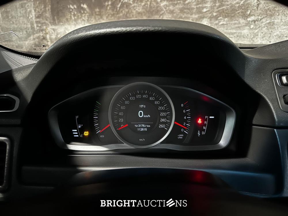 Volvo V70 2.0 T5 Summum 241pk 2017, Z-082-HJ