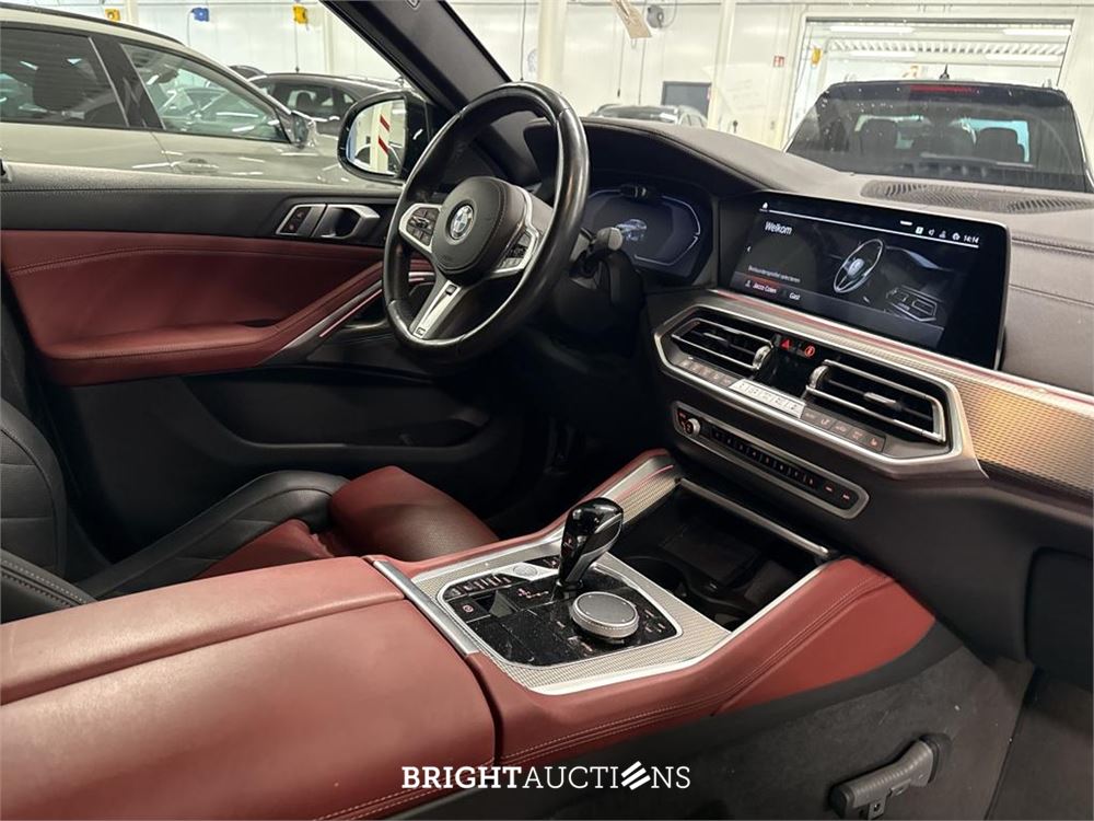 BMW X6 xDrive40i High Executive 334pk 2022, T-011-KL