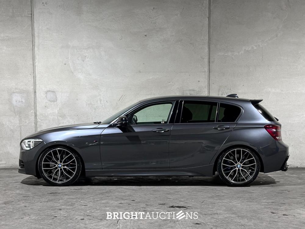 BMW M135i xDrive 320pk 2013 (Origineel-NL) 5-serie F20, 9-KHH-43
